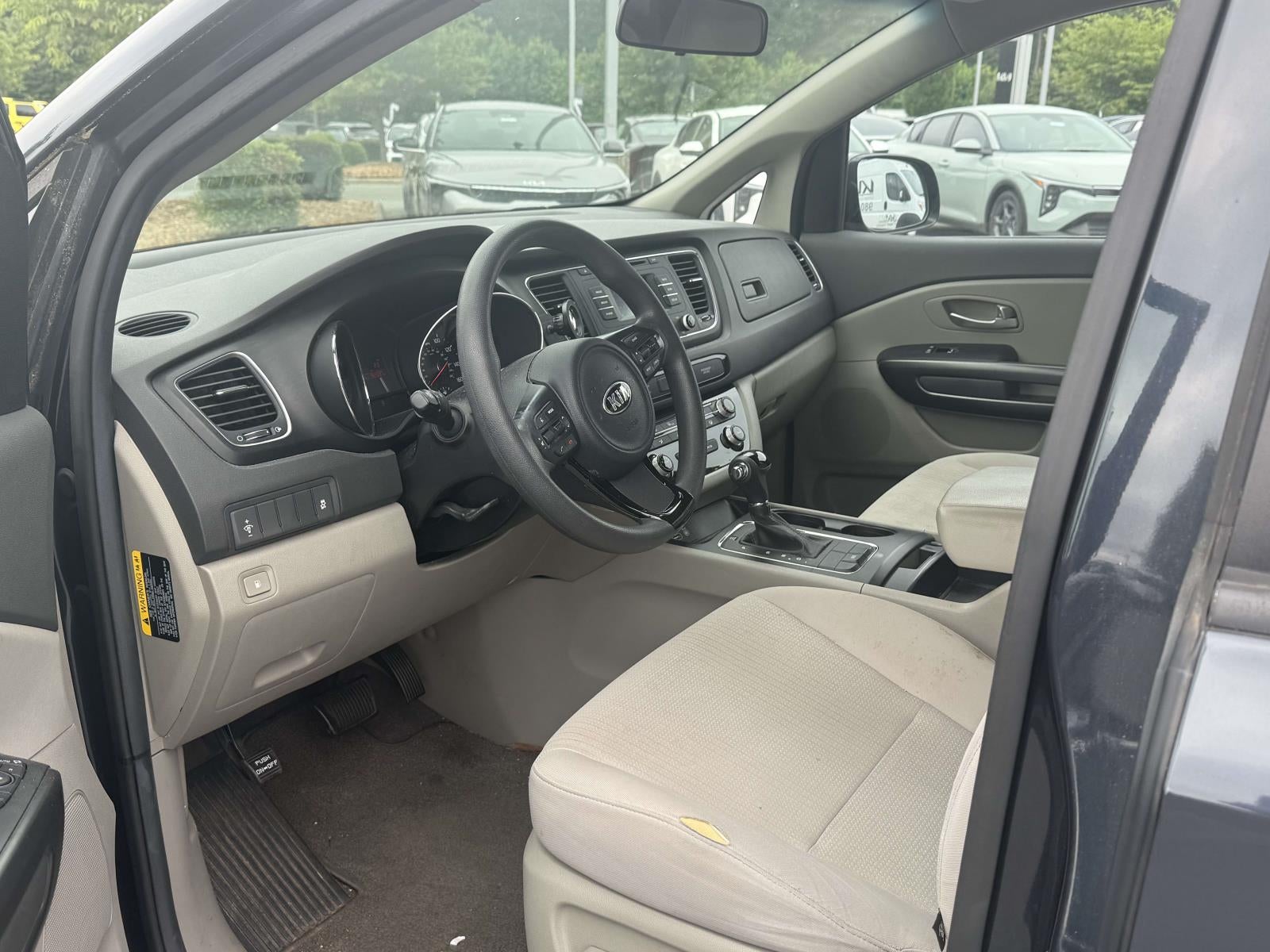 2017 Kia Sedona LX