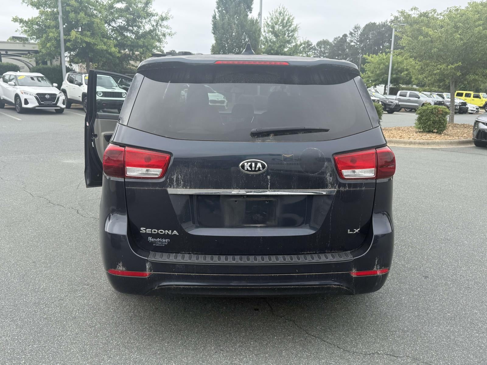 2017 Kia Sedona LX