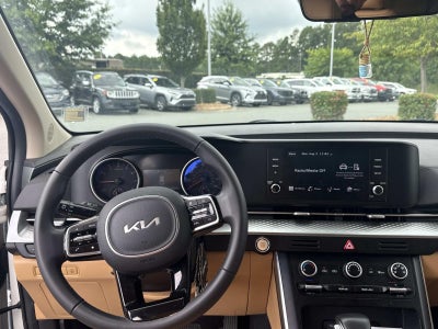 2024 Kia Carnival LX