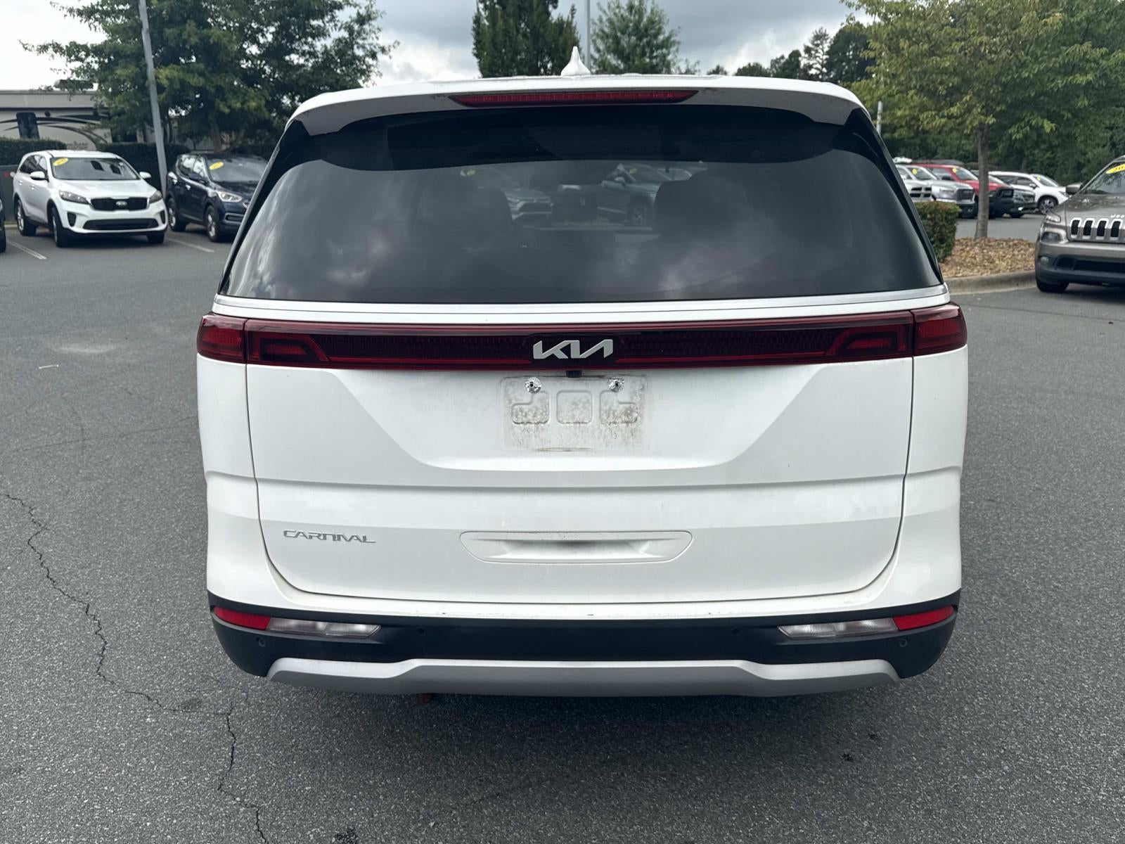 2024 Kia Carnival LX