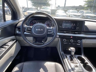 2024 Kia Carnival LX