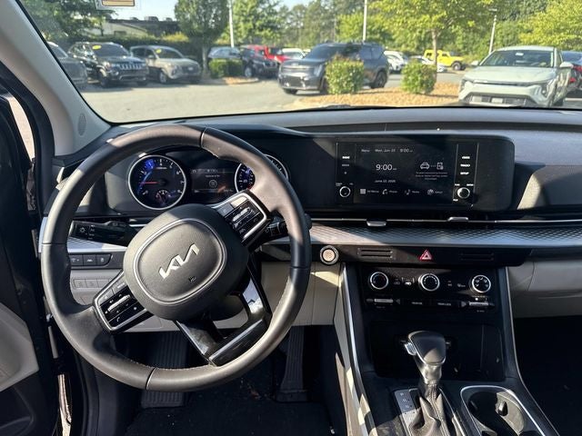 2023 Kia Carnival LX Seat Package