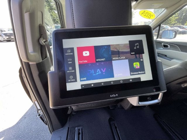 2024 Kia Carnival LX