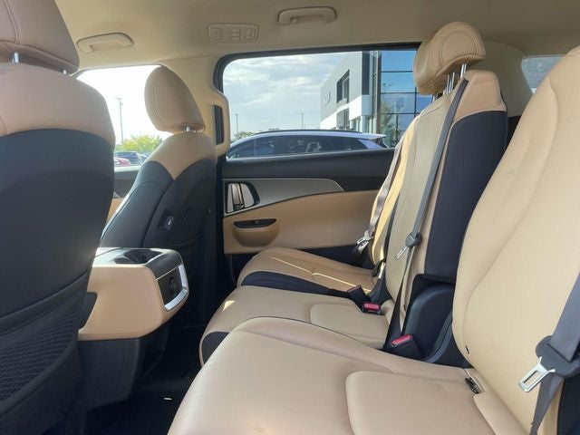 2024 Kia Carnival LX