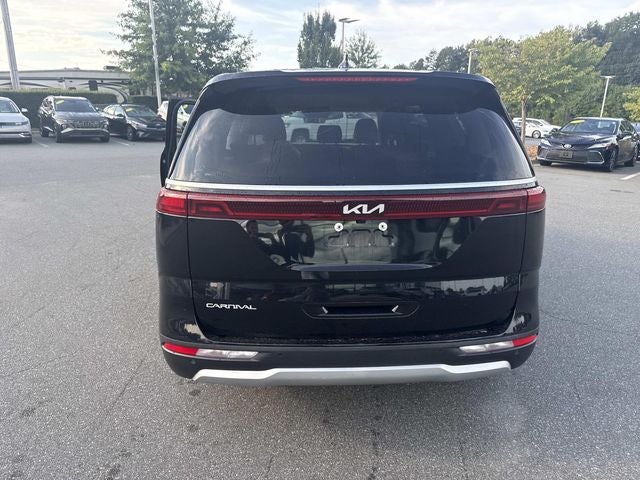 2024 Kia Carnival LX