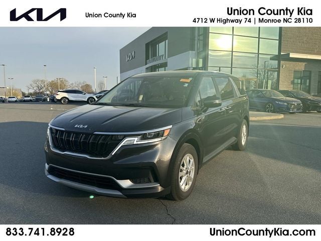 2024 Kia Carnival LX