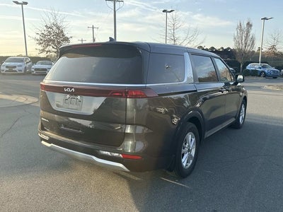 2024 Kia Carnival LX