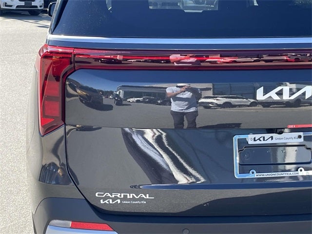 2026 Kia Carnival LX