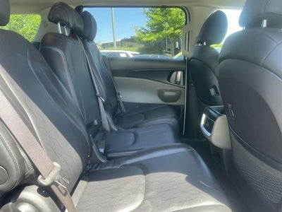 2025 Kia Carnival LXS