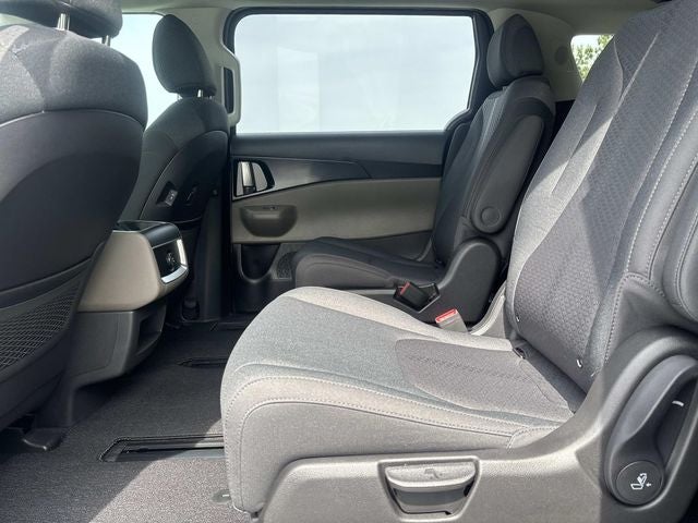 2026 Kia Carnival LX