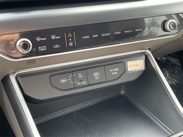 2026 Kia Carnival LX