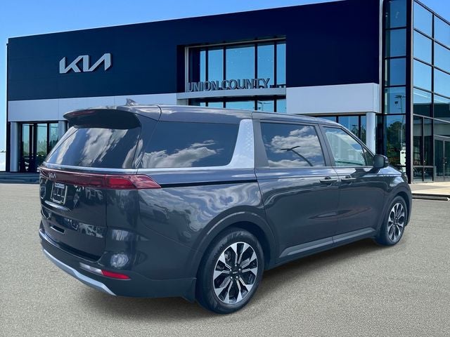 2024 Kia Carnival EX