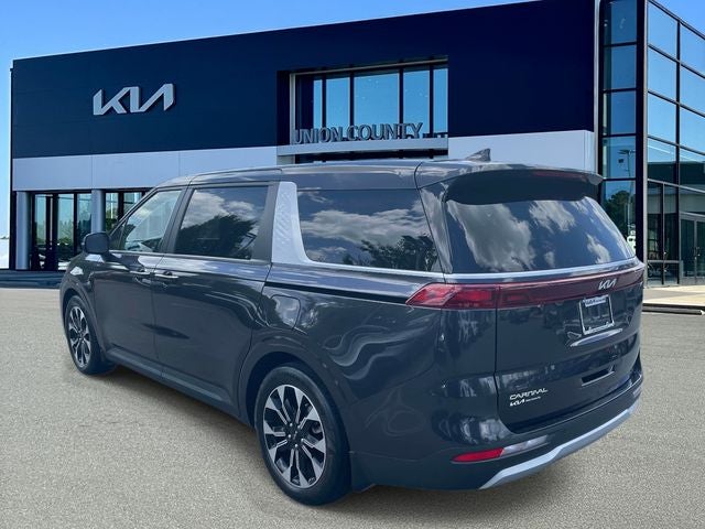 2024 Kia Carnival EX