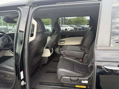 2022 Kia Carnival EX