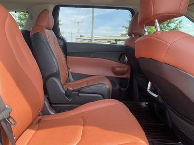 2025 Kia Carnival EX