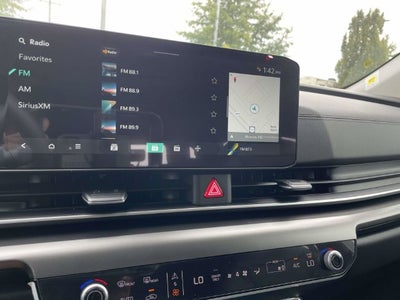 2027 Kia Carnival Hybrid EX