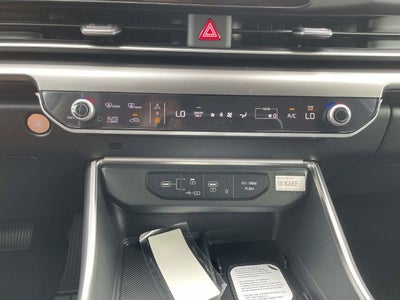 2027 Kia Carnival Hybrid EX