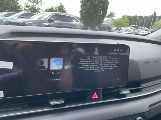 2027 Kia Carnival Hybrid EX