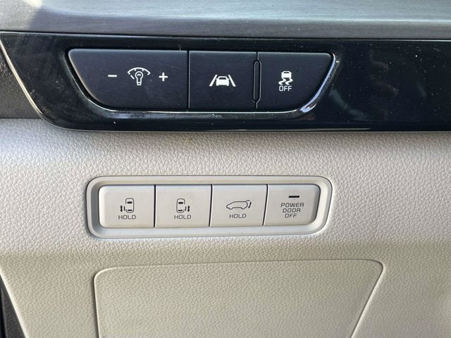 2022 Kia Carnival SX