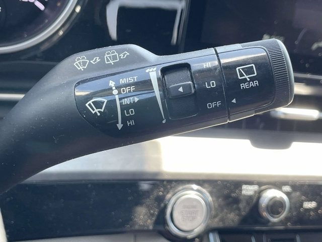 2022 Kia Carnival SX