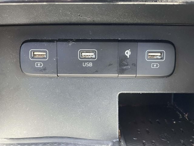2022 Kia Carnival SX