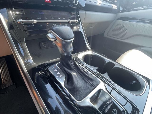 2022 Kia Carnival SX