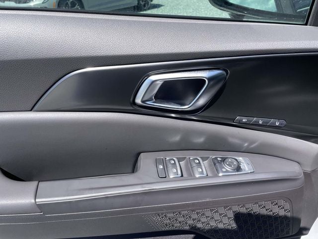 2027 Kia Carnival Hybrid SX