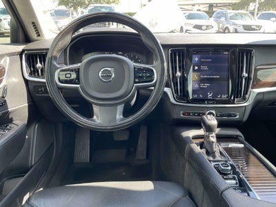 2018 Volvo S90 T5 Momentum