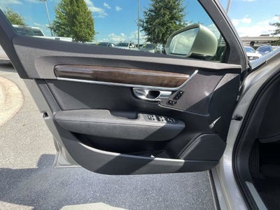 2018 Volvo S90 T5 Momentum
