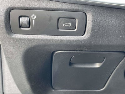 2018 Volvo S90 T5 Momentum