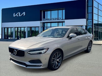 2018 Volvo S90 T5 Momentum