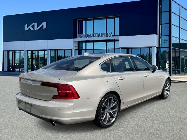2018 Volvo S90 T5 Momentum
