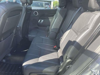 2020 Land Rover Discovery SE