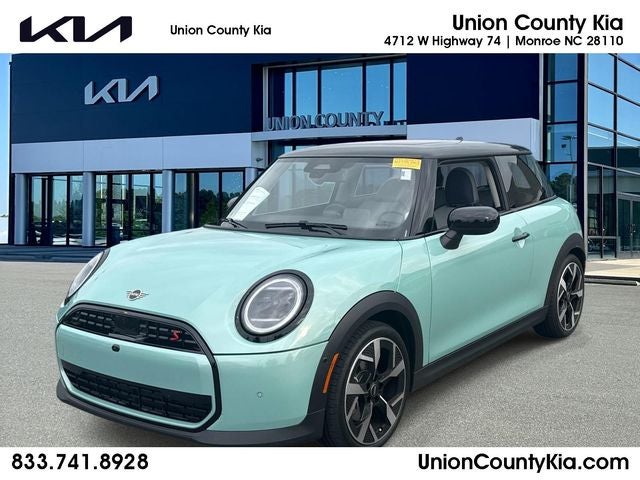 2026 MINI Cooper S Iconic