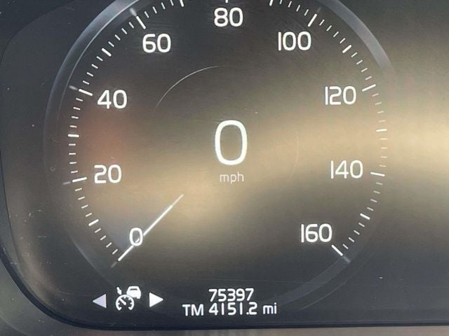 2020 Volvo XC90 T5 Momentum